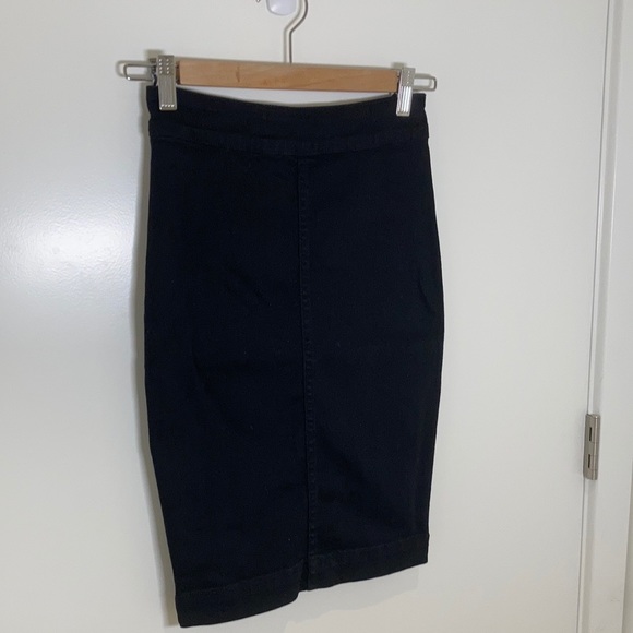 Aritzia The Castings Denim Pencil Skirt - Picture 4 of 8